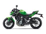 画像: ミドルクラスに逆襲のカワサキ! 「Z650」もキレッキレのデザインです。