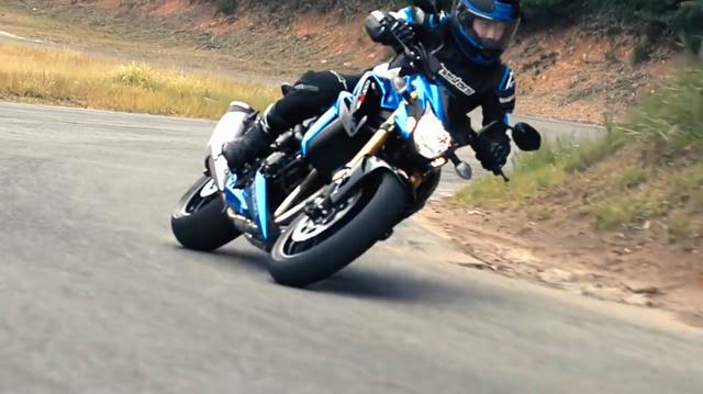 画像: ムービー中盤からシーンが昼に切り替わり、GSX-S750の走りのパフォーマンスが披露されます! www.youtube.com