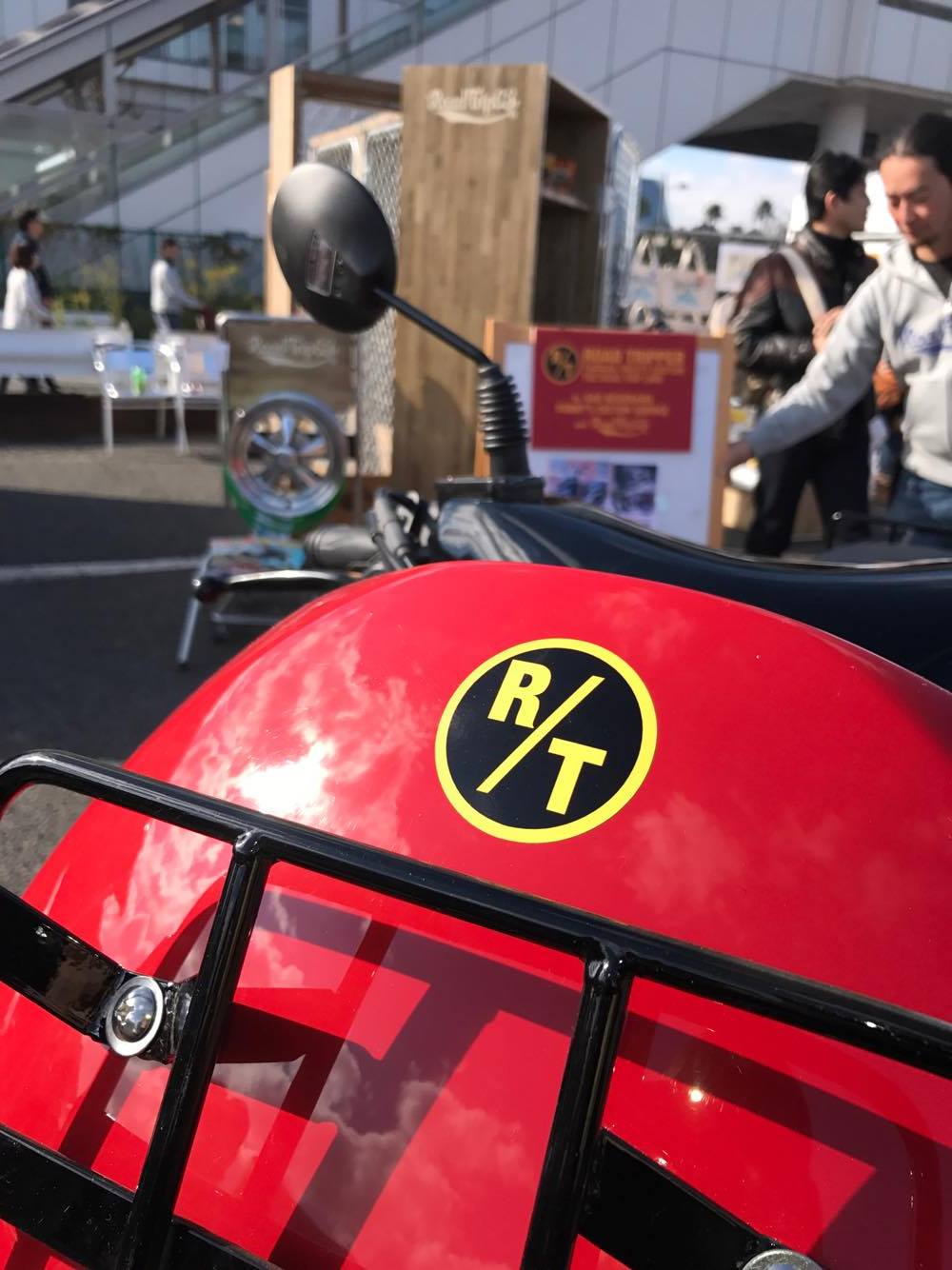 画像: the "Road Tripper" logo