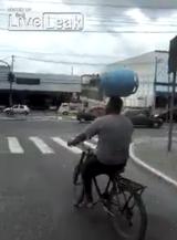 画像2: www.liveleak.com