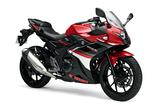 画像: キャンディーカーディナルレッド/パールネブラーブラック。スポーティなイメージならこちらも負けてはいません。