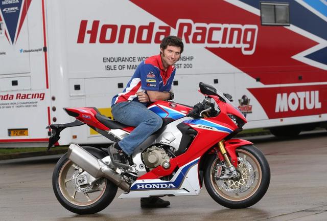 画像: 世界的に大人気のライダーであるG.マーティンの加入は、ホンダ・レーシングのスポンサー集めには大きく寄与することになると思いますが・・・。 roadracingnews.co.uk