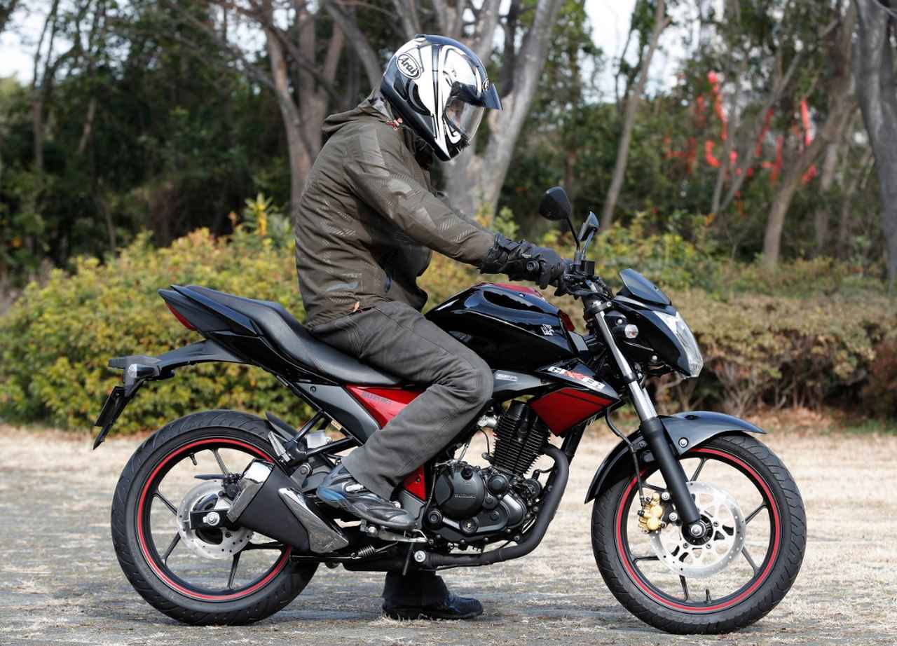 画像: GIXXER ※ライダー身長176cm