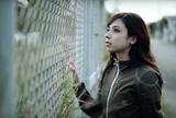 画像: 横顔も美しい美女。ヘルメットを脱いだら彼女みたいな美人が現れたらテンション上がりますね