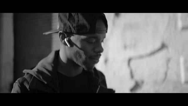 「黒人 airpods」の画像検索結果