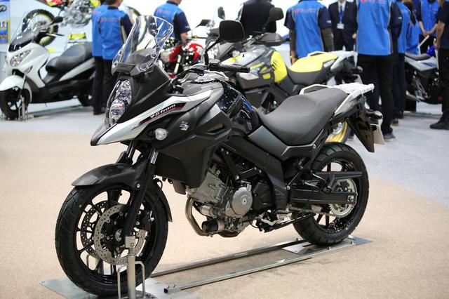 画像2: 【フォトギャラリー】広いぞすごいぞSUZUKIブース。魅力的すぎるマシンがいっぱい!・・だけど・・・やっぱ隼の羽ばたきしかきこえなくなって・・・@2017 第44回東京モーターサイクルショー