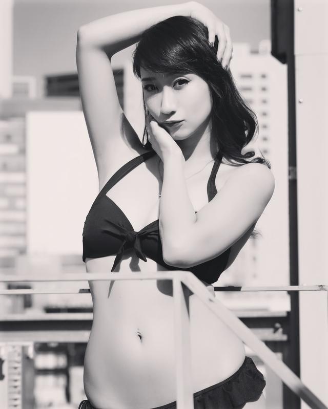 画像: モノクロにするとオシャレ感が出る