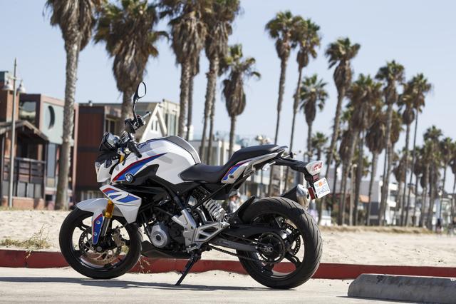 画像: 普通自動二輪運転免許で運転可能なロードスターモデル BMW Motorrad を初めて手にする方にも手の届きやすい価格設定。