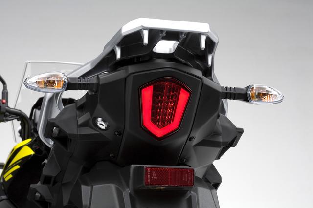 画像: 面発光LEDのテールランプが高級感です。