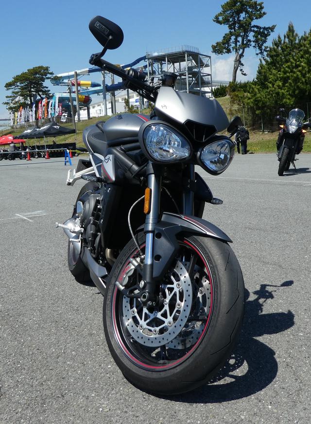 画像2: Triumph STREET TRIPLE RS