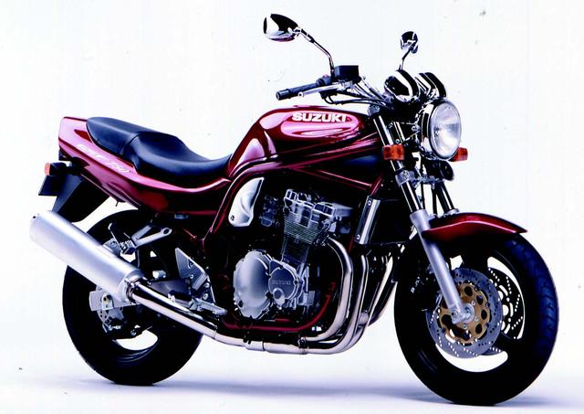 画像: こちらはSUZUKI GSF750/1996年1月発売