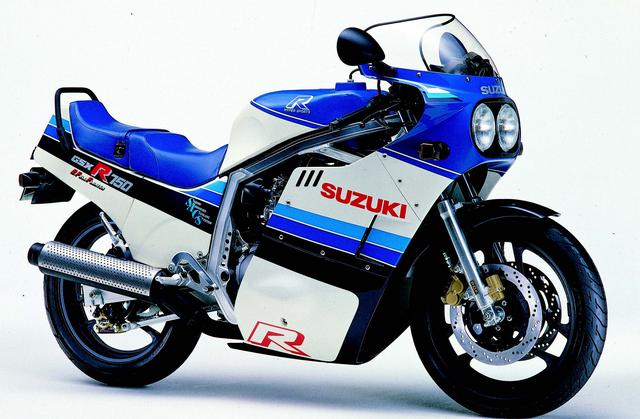画像: SUZUKI GSX-R750(1985年3月発売)