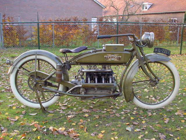 画像: By Yesterdays Antique Motorcycles en Classic Motorcycle Archive, CC BY-SA 3.0, commons.wikimedia.org