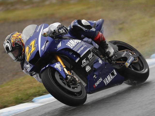画像: 先行開発のヤマハYZR-M1で12位感想を果たしたナカスガサーンこと中須賀克行! ベテラン開発ライダーらしく、自分のミッションを無事遂行したと言えるでしょう。 race.yamaha-motor.co.jp
