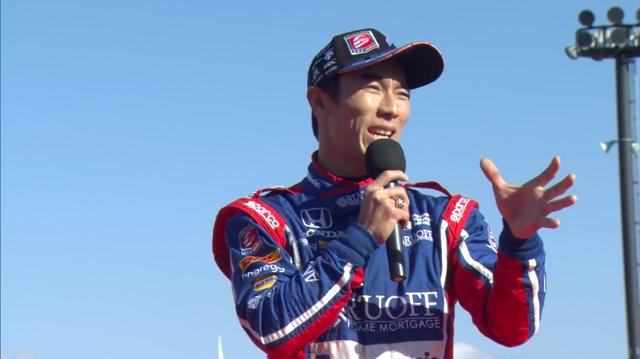画像: 今年、日本人として初めてインディ500を制覇するという偉業を成し遂げた佐藤琢磨も参加! デモ走行を披露してくれました。 www.youtube.com