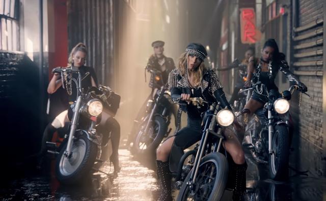 画像2: Taylor Swift - Look What You Made Me Do www.youtube.com