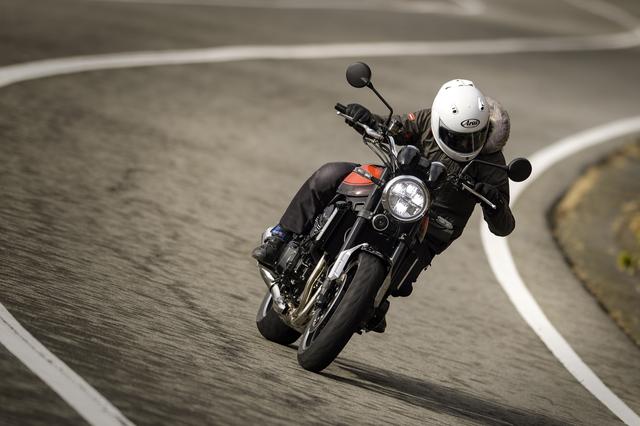 画像3: 法定速度でゆったり流す。そのときZ900RSは?