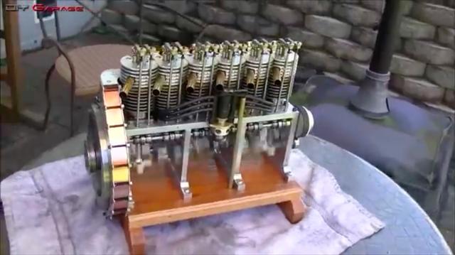 画像: 116ccのインライン6です! 動弁系はOHV。クランクシャフトがむき出しなので、4ストロークエンジンの作動原理がよくわかる教材との言えますね。 www.youtube.com