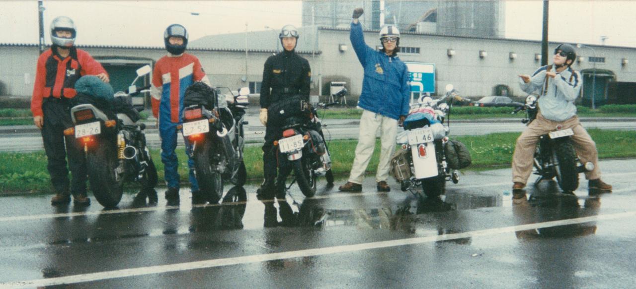 画像: 最初の写真の、いちばん右のやつが昨年バイクに帰ってきた仲間です。