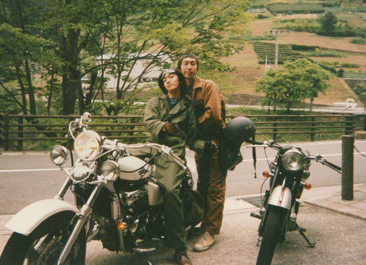 画像: はじめて買ったホンダのVツイン・マグナ。当時はカスタムが大流行で、ボクも塗装からパーツ装着まで全部DIYでした。