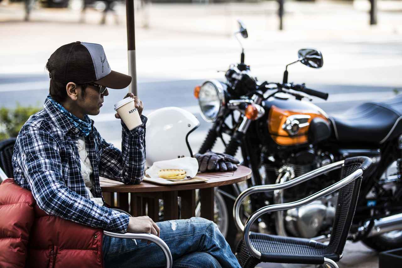 画像4: W800、こうやって乗ってみたい!