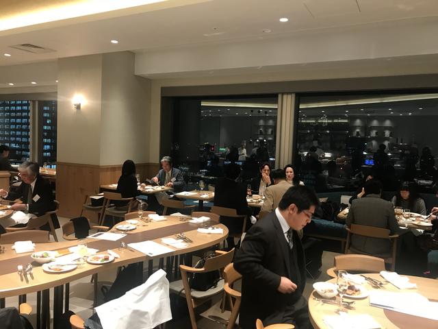 画像3: ホテルの上層階なのに気軽に入れるカジュアルレストラン。
新宿「サザンタワーダイニング」が本日オープン!【ロレンス的ニュース!】