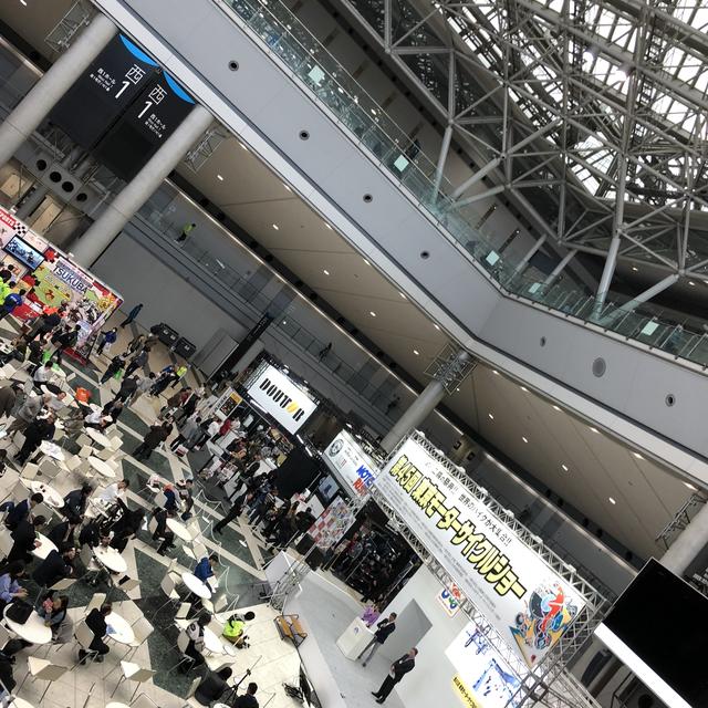 画像: 既に多くの観客が!