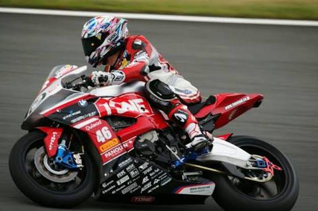 画像3: 命をかけて走るライダー!!