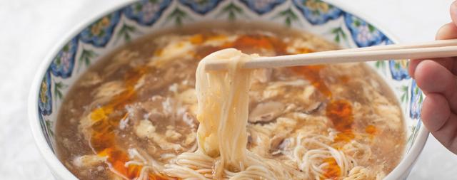 画像: 揚州商人は関東エリア展開のチェーン店。「酸辣湯麺」が看板メニューです。 www.yousyusyonin.com