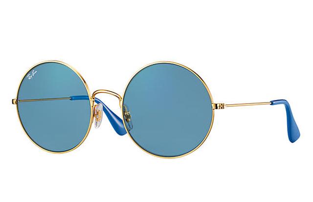 画像: ライトブルーAVミラー ¥23,000 (+税) japan.ray-ban.com