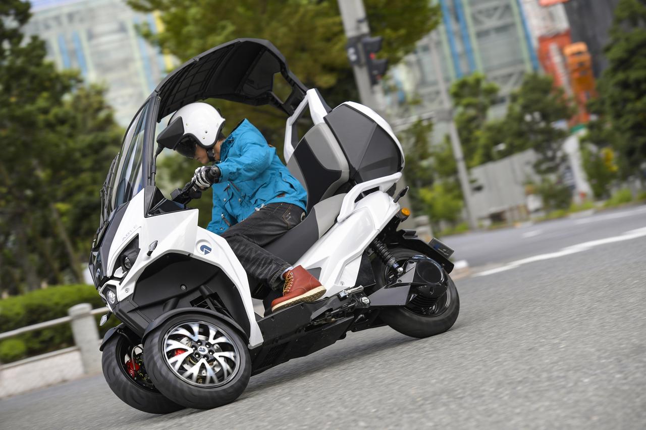 画像5: 驚きの「逆スロットル」操作!?