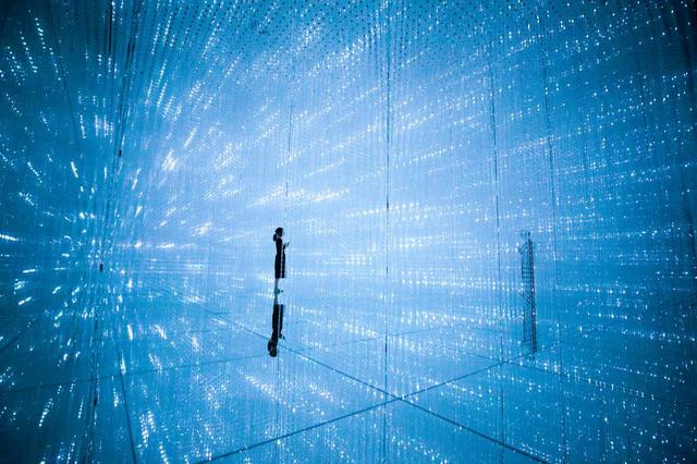 画像: The Infinite Crystal Universe planets.teamlab.art