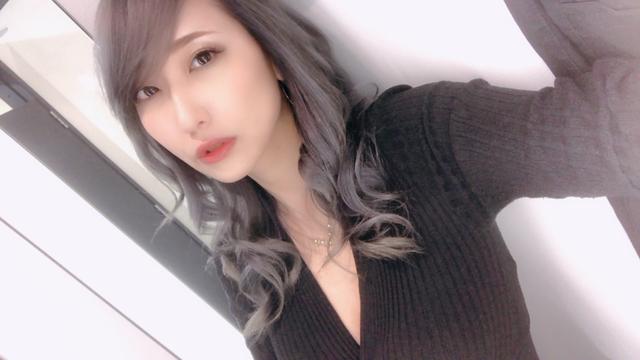 画像: グレーアッシュです。ブリーチ1回なり。(カラーした日)