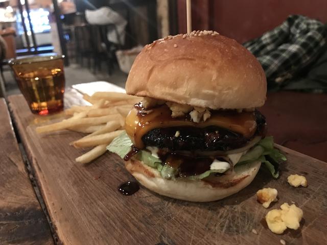 画像: テリヤキバーガー ¥1250