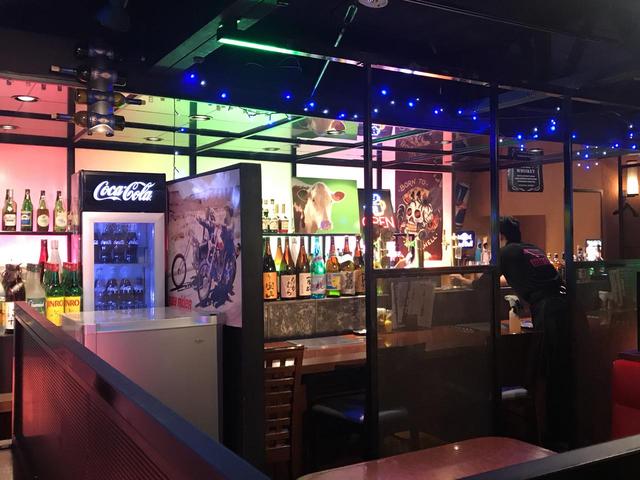 画像1: おしゃれな店内