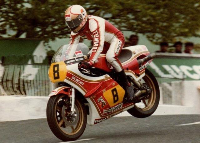 画像: 1979年セニアTTで、スズキXR22に乗るM.ヘイルウッド。このレースで彼は、通算14勝目となる勝利を記録しました。 www.pinterest.jp
