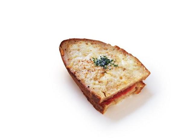 画像: ガーデンハウスカフェの「鎌倉ハムとグリュイエールチーズのクロックムッシュ」(550円) www.walkerplus.com