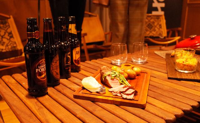 画像: キャンプ中でも手軽で本格的な完成度が見込めると人気のローストビーフでエネルギーチャージ!