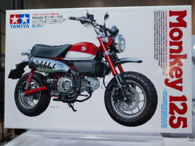 画像1: バイクを組み立てたい気持ちが抑えきれそうにない