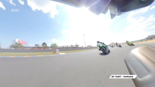 画像: ヤマハのオフィシャル耐久チーム、YARTのヤマハYZF-R1からの後方の映像です! www.youtube.com