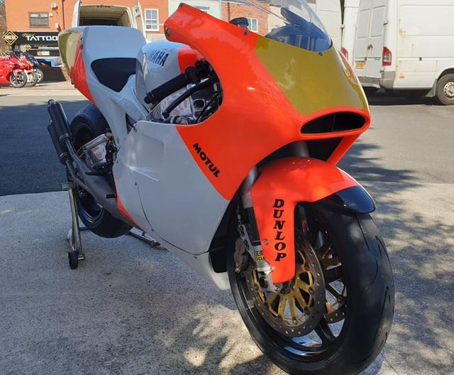 画像: フランスのROCが製造したYZR500 ROC。こちらは1993年型で、当時は92,000英ポンドくらいで販売されていました。なお当時ですと、英ポンドはおよそ166円くらいのレートでしたね・・・。 www.fastline.co.uk