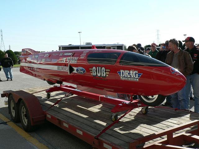 画像: BUBセブン・ストリームライナーは、2009年に時速367.382マイル( 591.244km/h)を記録。エンジンはジョー・ハラルソン率いるシエラ・デザイン・エンジニアリングが、速度記録用に特製した3リッターV4+ターボチャージャーです。 en.wikipedia.org