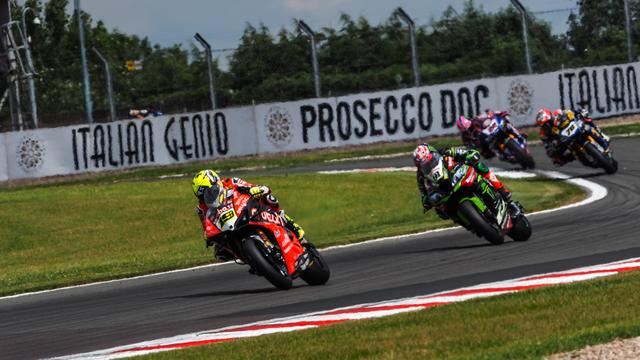 画像: レース2では3位表彰台をゲットしたA.バウティスタ(ドゥカティ)。 www.worldsbk.com