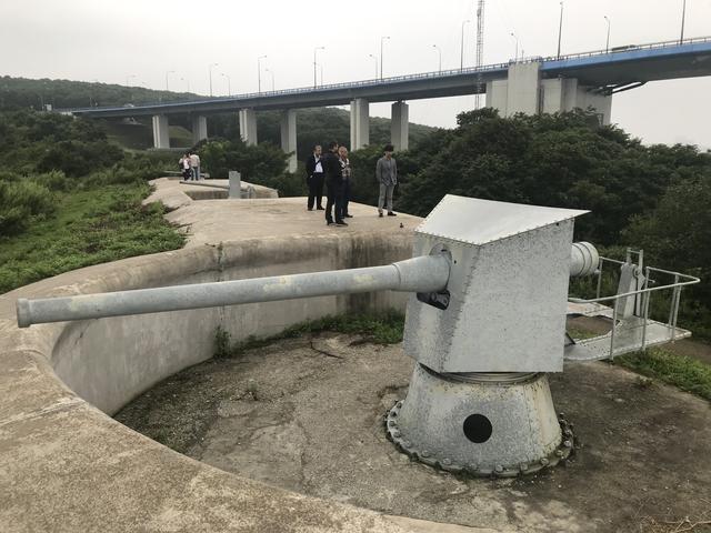 画像: 海からの侵入者を、迎撃するために備えられた砲塔・・・。
