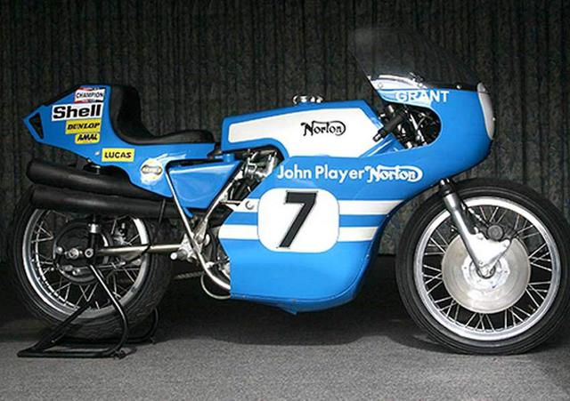 画像: 1972年型ジョン・プレイヤー・ノートンF750。フィル・リード、ピーター・ウイリアムス、ミック・グラントなどのライダーが起用されました。 www.bikesdoctor.com