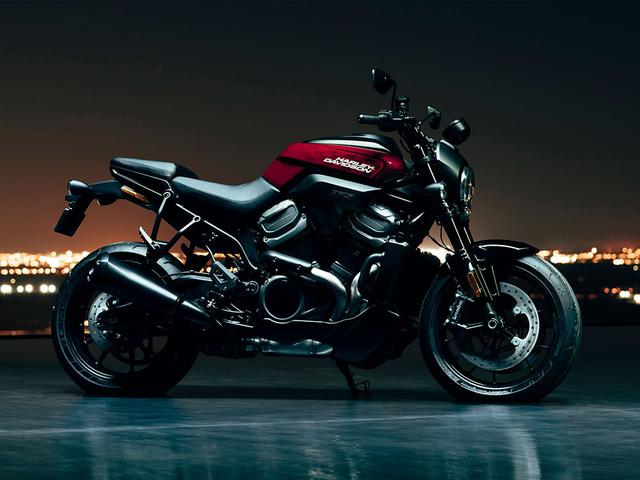 画像: 2018年にハーレーダビッドソンは、新たなモジュラーシステムのミドルウェイト・プラットフォームで、500〜1,250ccのマシンを数種類作ることを予告していました。その内の1台であるブロンクスは、2020年末までに登場することになるそうです。 www.harley-davidson.com