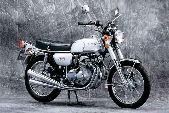 画像: 347㏄の排気量から、34ps/9,500rpmの最高出力を発生したホンダCB350FOUR。現在プレミア価格がつく人気モデル・・・CB400FOURの母体となったモデルですが、CB350FOURはあまり人気を獲得することができず、短命に終わりました。 www.autoby.jp