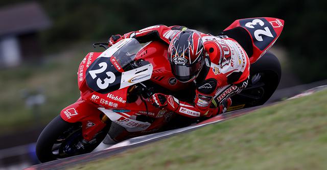 画像: 全日本選手権ST1000、第2戦オートポリスでの高橋裕紀+ホンダCBR1000RR-R。見事最終戦MFJ GP(鈴鹿)で新設されたST1000のタイトルを獲得しました。 www.honda.co.jp