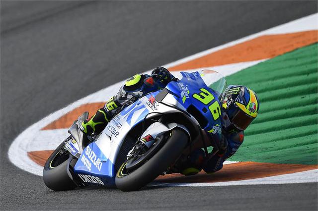 画像: 首位から8.703秒遅れで、7位でゴールしたJ.ミル(スズキ)。スズキGPライダーとして10人目、最高峰クラス制覇者としては6人目となるチャンピオンの誕生です! www.suzuki-racing.com