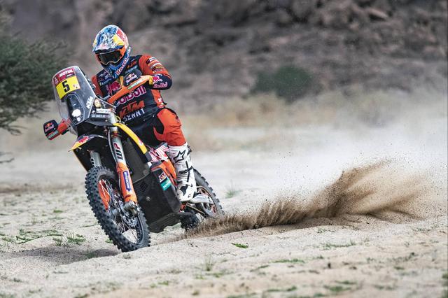 画像: 2017年王者のS.サンダーランド(KTM)は、逆転優勝をかけてステージ12を1番手でスタートしましたが・・・。 www.facebook.com